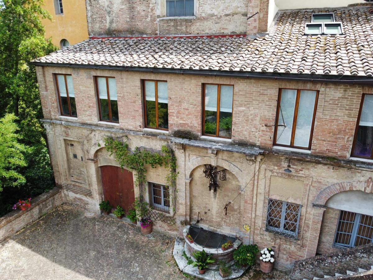 B&B Palazzo Bruchi เซียนา ภายนอก รูปภาพ