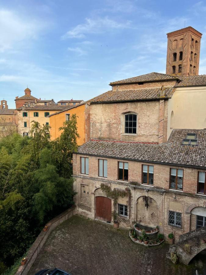 B&B Palazzo Bruchi เซียนา ภายนอก รูปภาพ